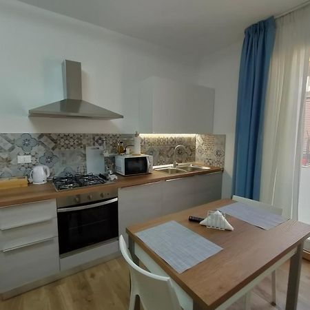 Dh Studio Apartments Castellammare del Golfo Luaran gambar