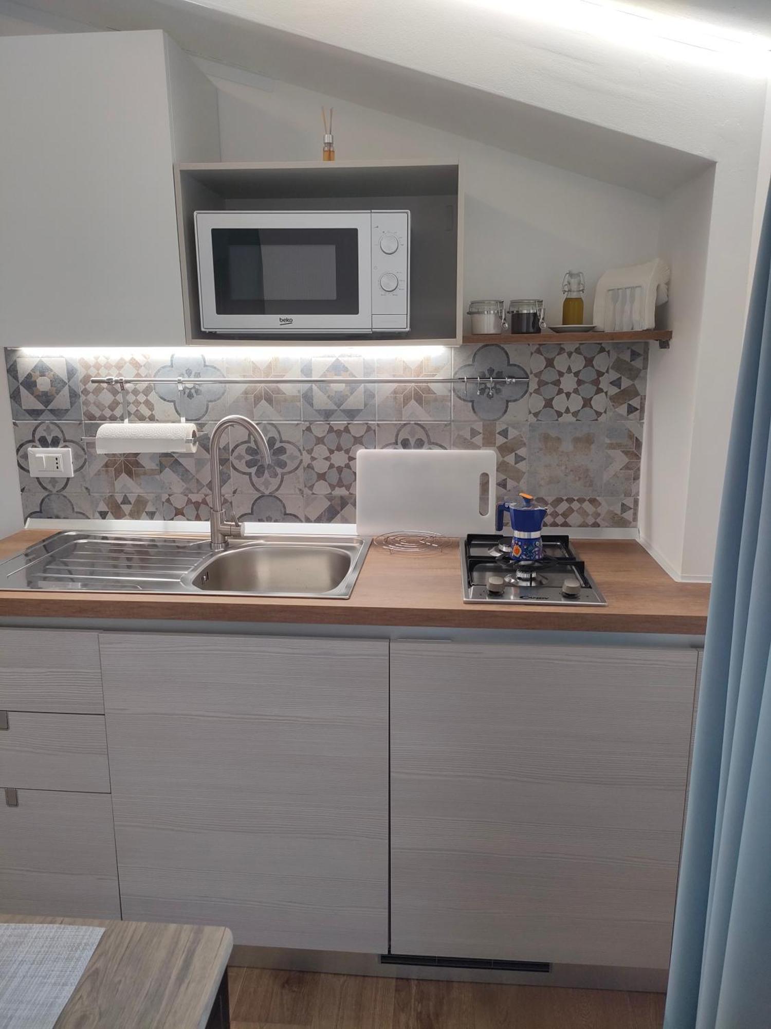 Dh Studio Apartments Castellammare del Golfo Luaran gambar