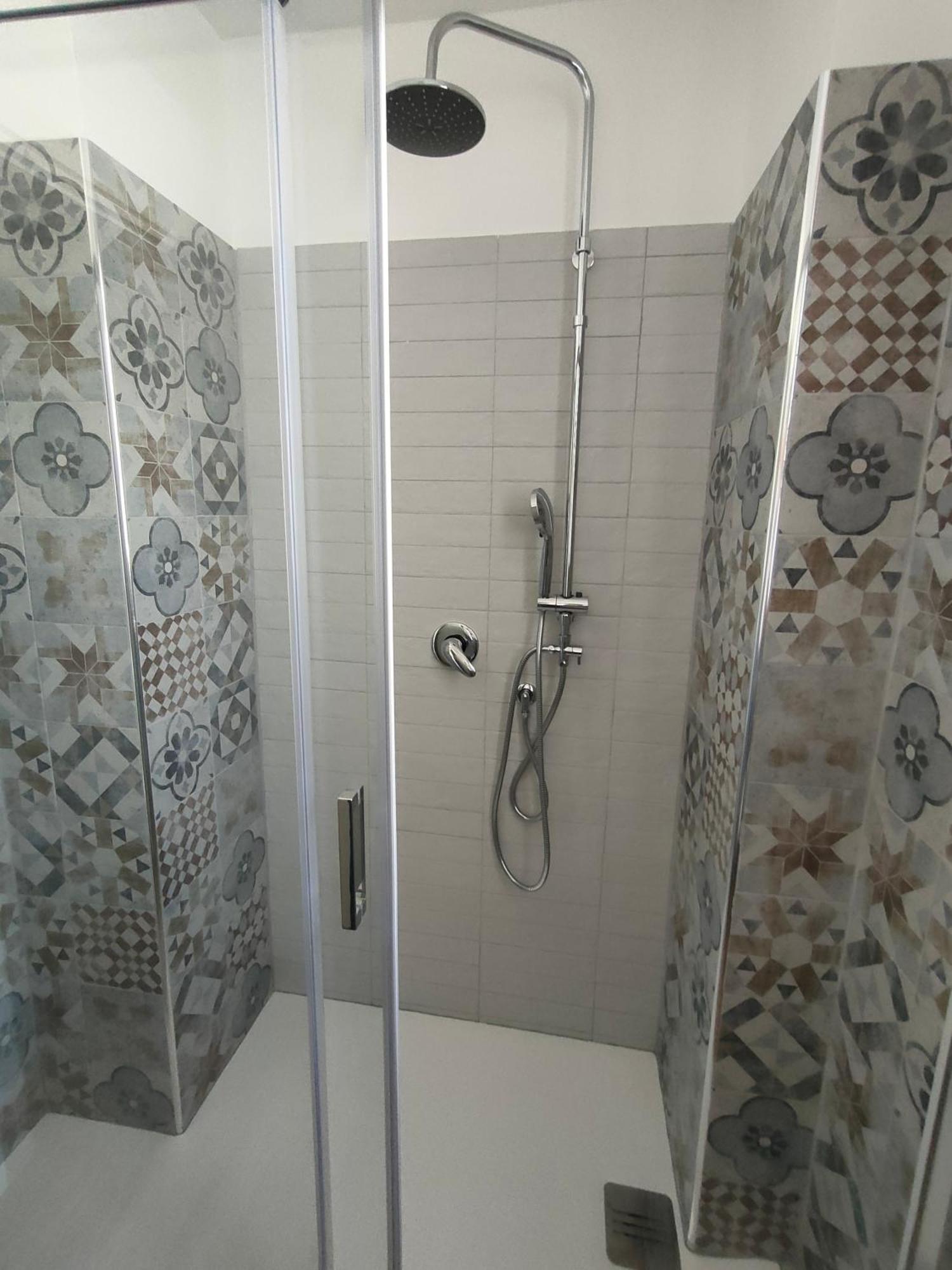 Dh Studio Apartments Castellammare del Golfo Luaran gambar