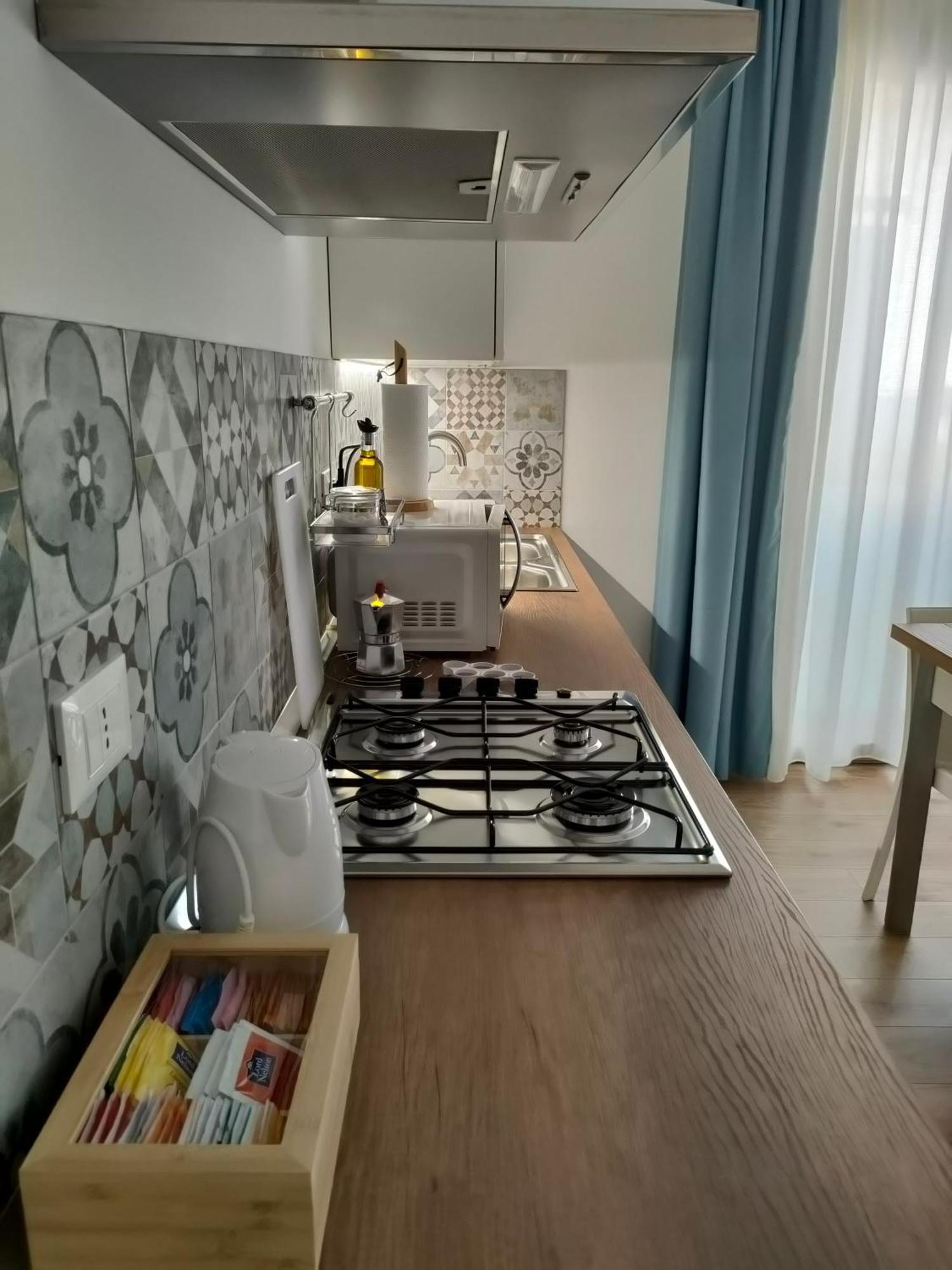 Dh Studio Apartments Castellammare del Golfo Luaran gambar